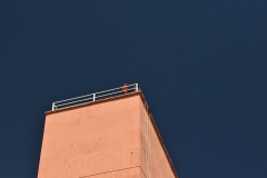 121