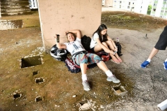 376